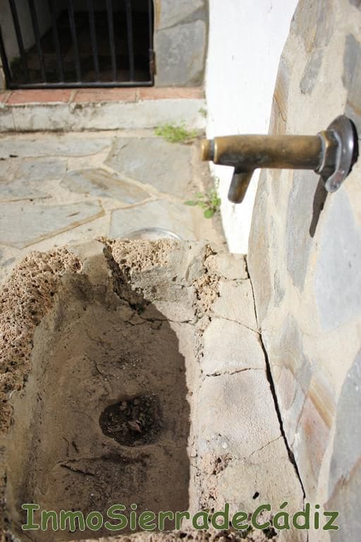 4 Zimmer Finca/Landgut zu verkaufen in Zahara de la Sierra mit Garage - 580.000 € (Ref: 8709821)