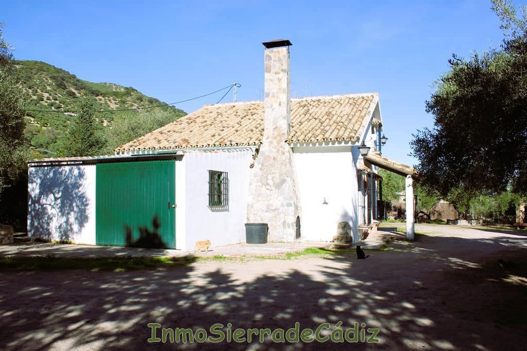 4 Zimmer Finca/Landgut zu verkaufen in Zahara de la Sierra mit Garage - 580.000 € (Ref: 8709821)
