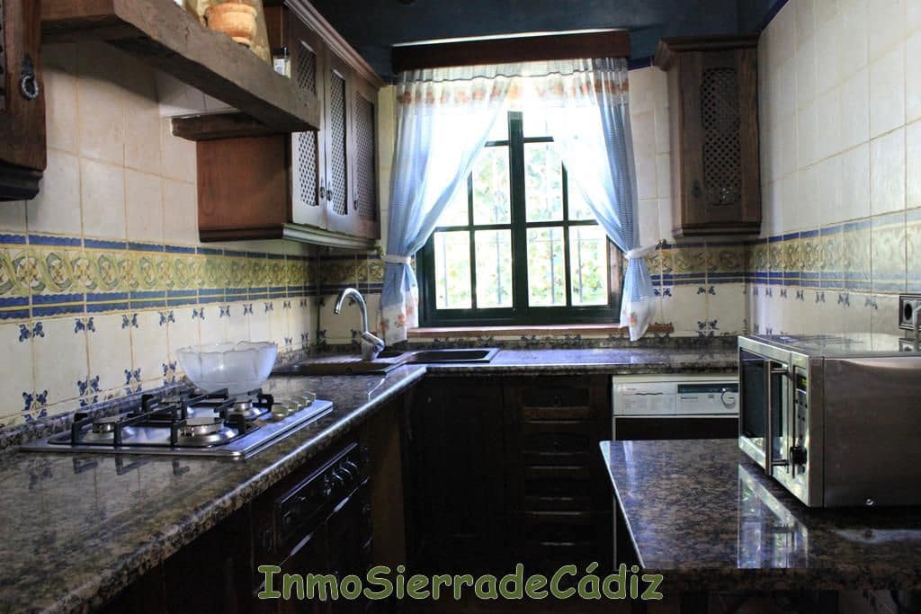 4 Zimmer Finca/Landgut zu verkaufen in Zahara de la Sierra mit Garage - 580.000 € (Ref: 8709821)