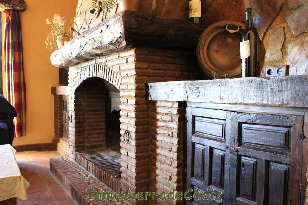 4 Zimmer Finca/Landgut zu verkaufen in Zahara de la Sierra mit Garage - 580.000 € (Ref: 8709821)