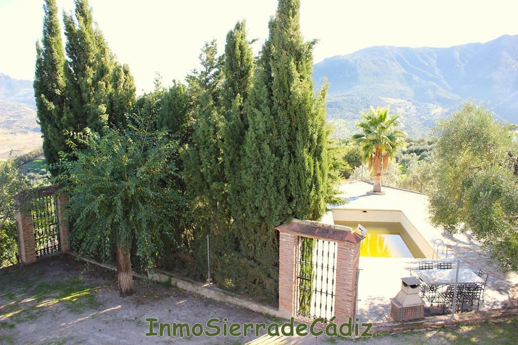 4 Zimmer Finca/Landgut zu verkaufen in Zahara de la Sierra mit Garage - 580.000 € (Ref: 8709821)