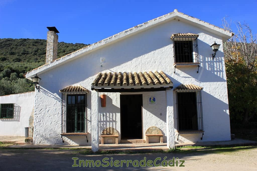 4 Zimmer Finca/Landgut zu verkaufen in Zahara de la Sierra mit Garage - 580.000 € (Ref: 8709821)