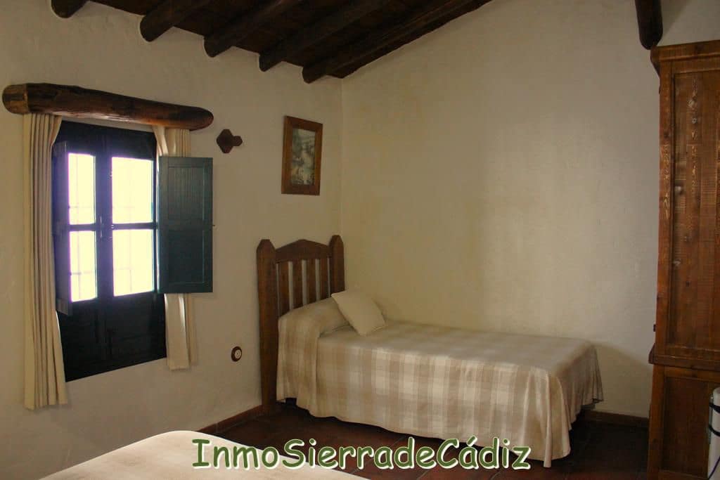 7 soveværelse Byhus til salg i Zahara de la Sierra - € 460.000 (Ref: 8824675)