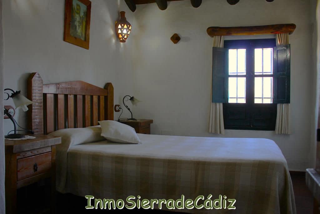 7 soveværelse Byhus til salg i Zahara de la Sierra - € 460.000 (Ref: 8824675)