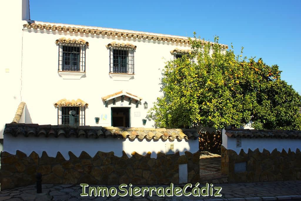 7 soveværelse Byhus til salg i Zahara de la Sierra - € 460.000 (Ref: 8824675)