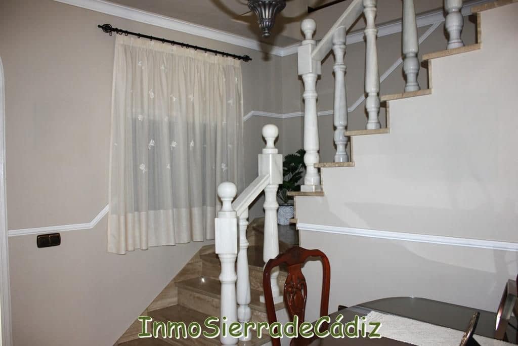 3 soveværelse Byhus til salg i Algodonales med garage - € 179.000 (Ref: 8927230)