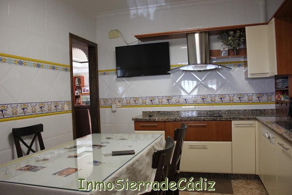 3 soveværelse Byhus til salg i Algodonales med garage - € 179.000 (Ref: 8927230)