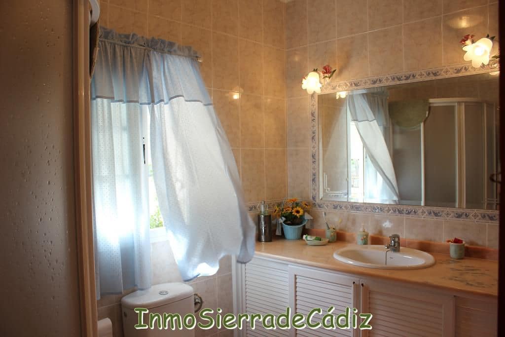 3 soveværelse Byhus til salg i Zahara de la Sierra - € 135.000 (Ref: 8927232)