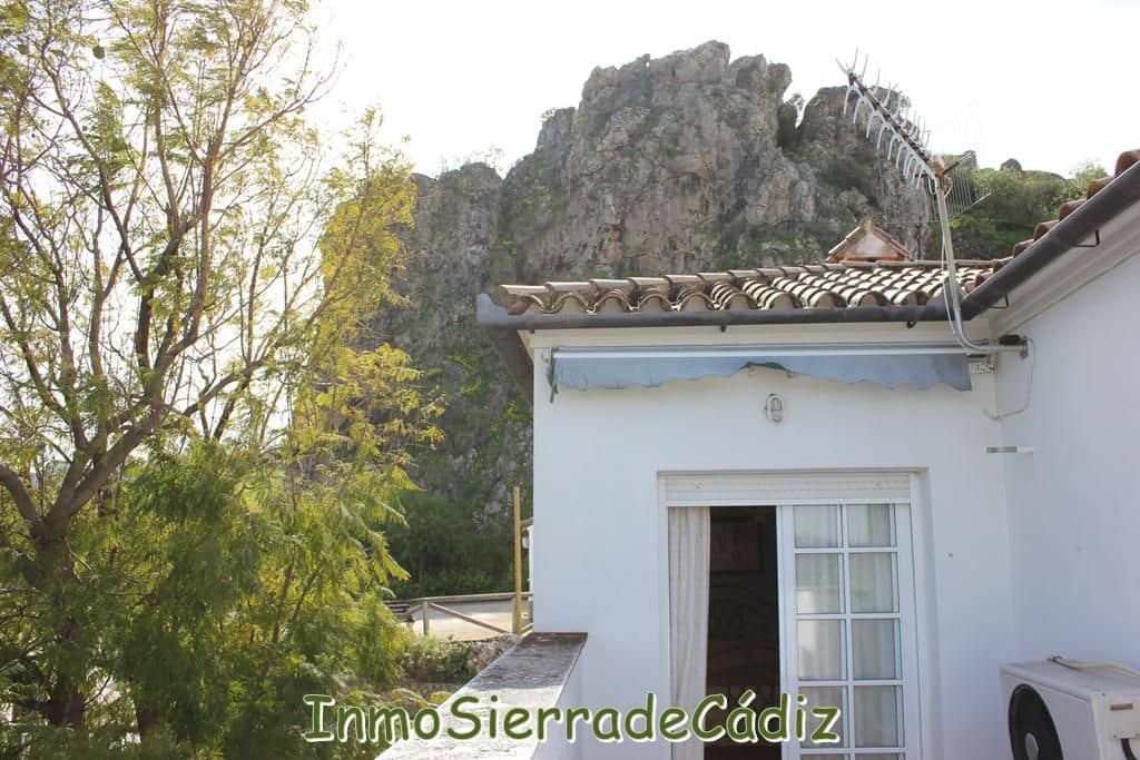 3 soveværelse Byhus til salg i Zahara de la Sierra - € 135.000 (Ref: 8927232)