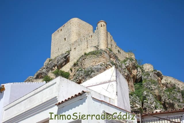 9 slaapkamer Huis te koop in Olvera - € 420.000 (Ref: 8944930)