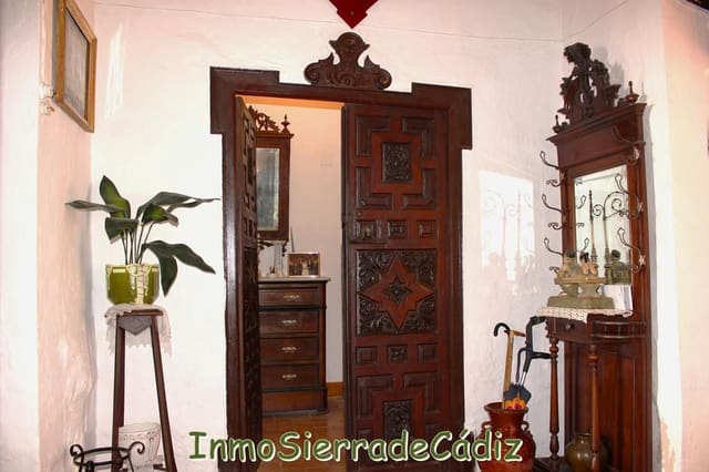 9 slaapkamer Huis te koop in Olvera - € 420.000 (Ref: 8944930)