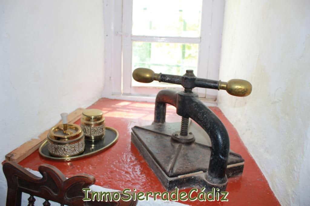 9 slaapkamer Huis te koop in Olvera - € 420.000 (Ref: 8944930)