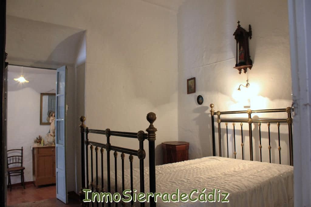 9 slaapkamer Huis te koop in Olvera - € 420.000 (Ref: 8944930)