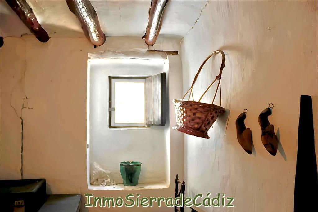 9 slaapkamer Huis te koop in Olvera - € 420.000 (Ref: 8944930)