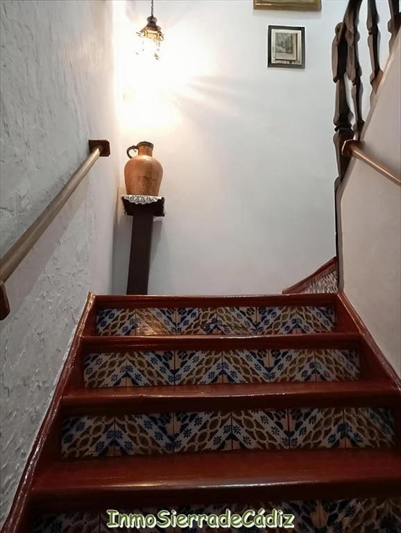 9 slaapkamer Huis te koop in Olvera - € 420.000 (Ref: 8944930)