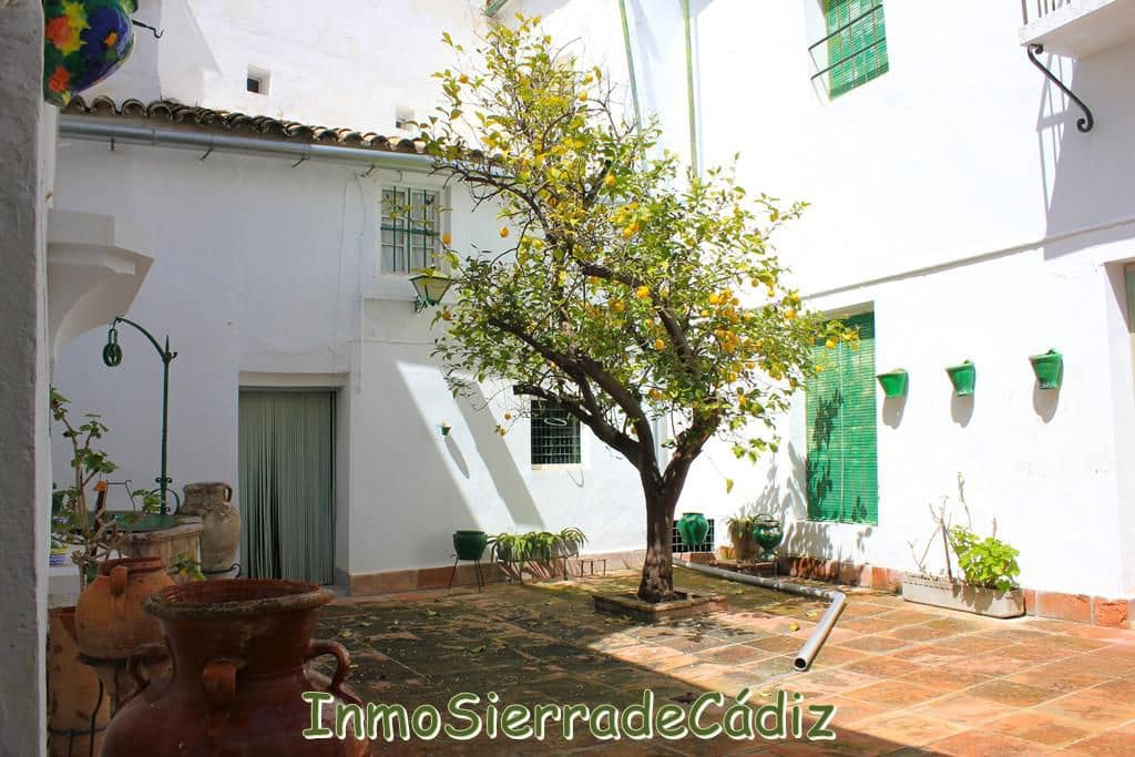 9 slaapkamer Huis te koop in Olvera - € 420.000 (Ref: 8944930)