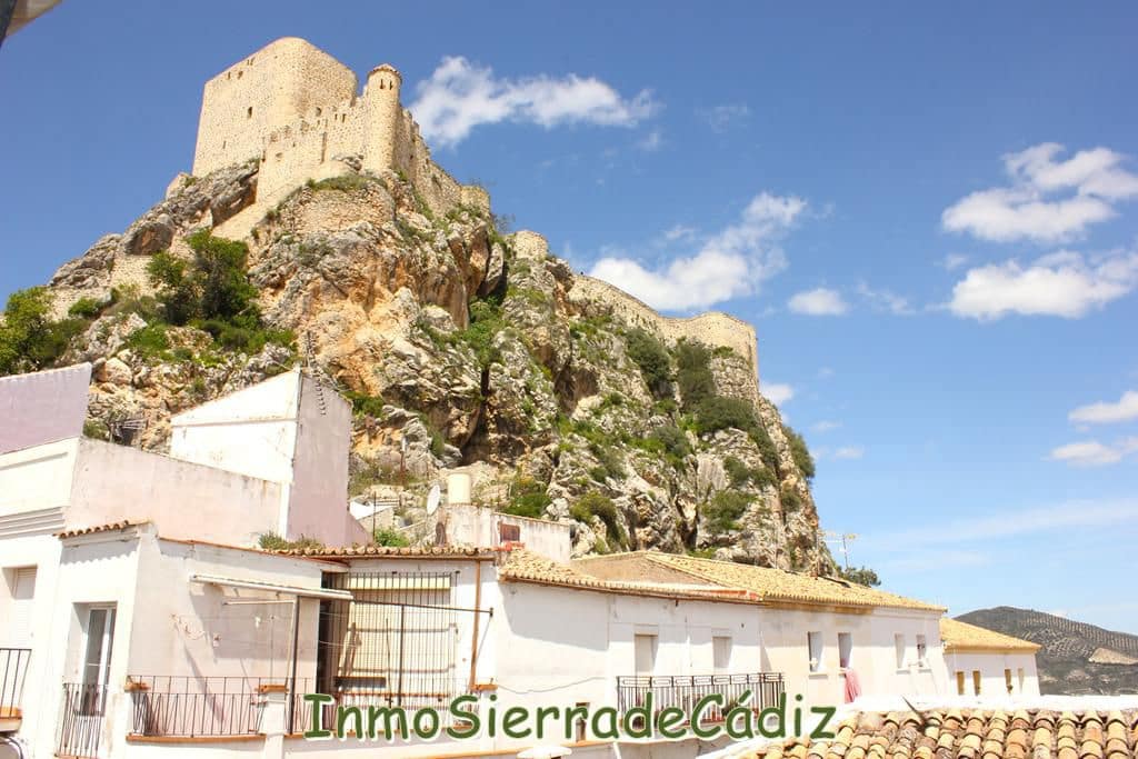 9 slaapkamer Huis te koop in Olvera - € 420.000 (Ref: 8944930)