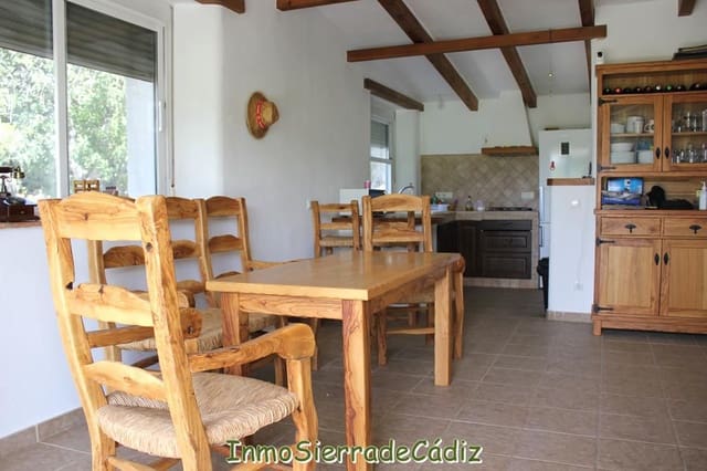 2 chambre Finca/Maison de Campagne à vendre à Algodonales avec garage - 380 000 € (Ref: 8960489)