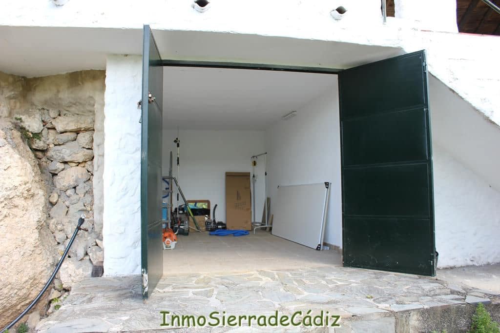 2 bedroom Finca/Country House for sale in Algodonales with garage - € 380,000 (Ref: 8960489)