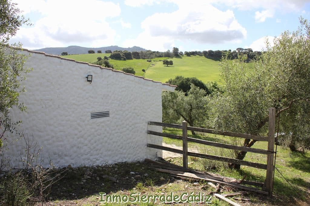 2 bedroom Finca/Country House for sale in Algodonales with garage - € 380,000 (Ref: 8960489)