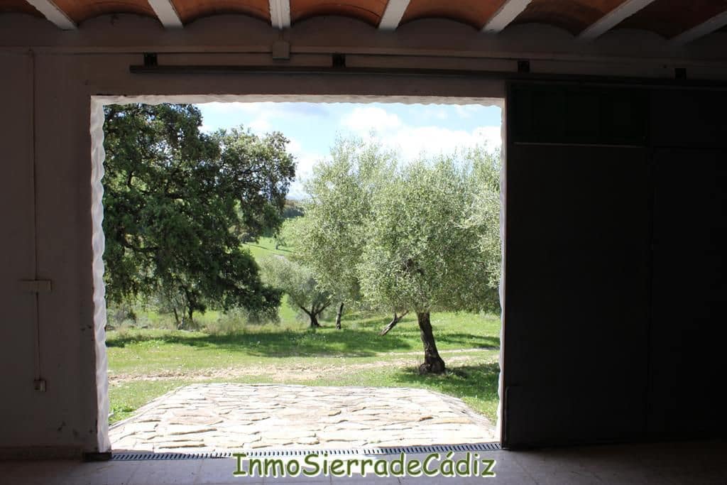 2 bedroom Finca/Country House for sale in Algodonales with garage - € 380,000 (Ref: 8960489)