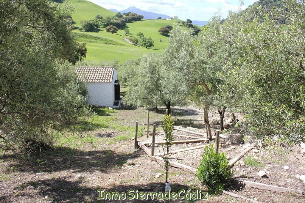 2 bedroom Finca/Country House for sale in Algodonales with garage - € 380,000 (Ref: 8960489)