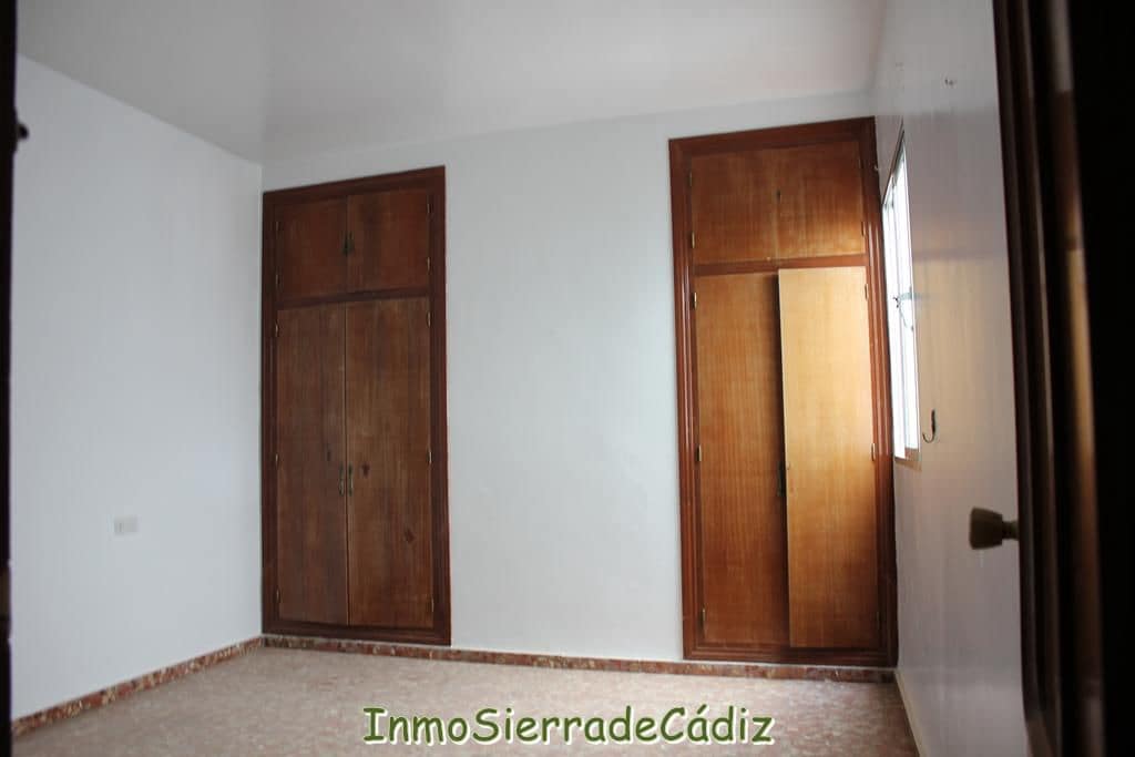 Townhouse for sale in Olvera - € 170,000 (Ref: 8966832)