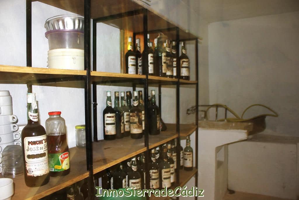 Townhouse for sale in Olvera - € 170,000 (Ref: 8966832)