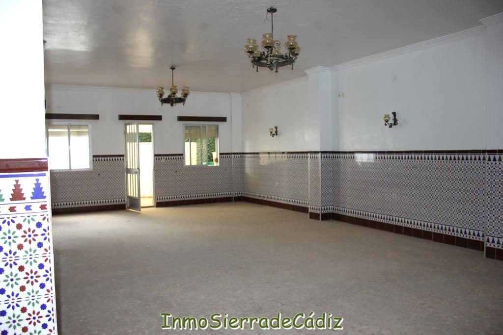 Townhouse for sale in Olvera - € 170,000 (Ref: 8966832)