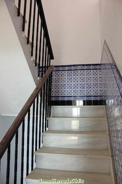 Townhouse for sale in Olvera - € 170,000 (Ref: 8966832)