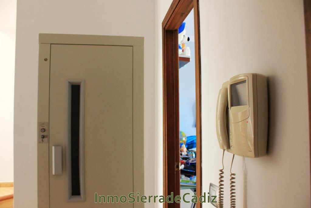 4 soverom Hus til salgs i Olvera med garasje - € 359 000 (Ref: 9041615)