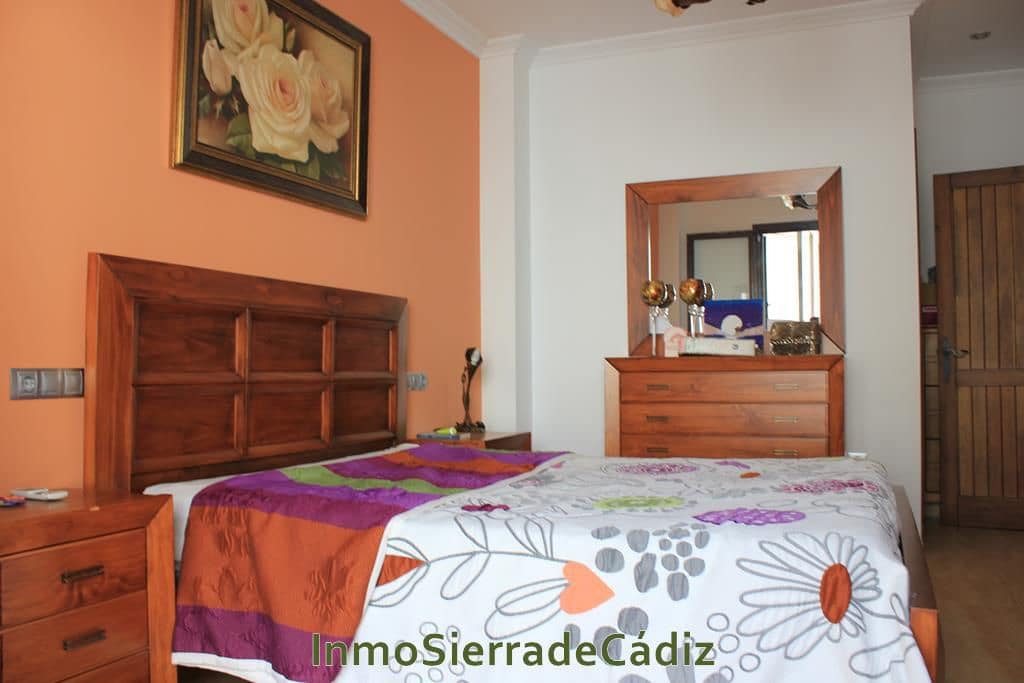 4 soverom Hus til salgs i Olvera med garasje - € 359 000 (Ref: 9041615)