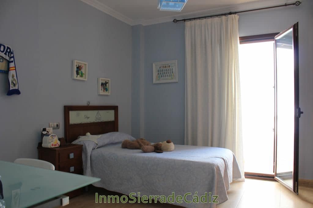 4 soverom Hus til salgs i Olvera med garasje - € 359 000 (Ref: 9041615)