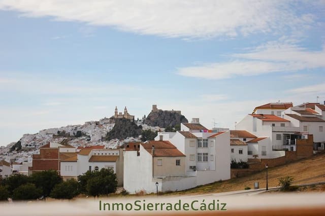 4 makuuhuone Omakotitalo myytävänä paikassa Olvera mukana 
autotalli - 359 000 € (Ref: 9041615)