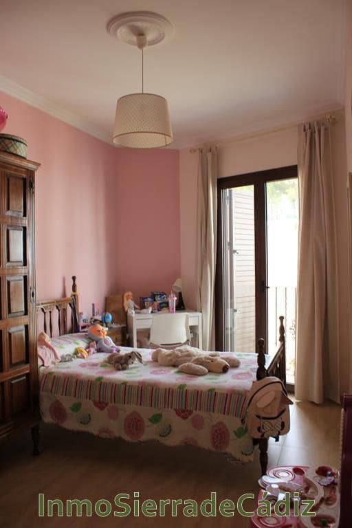 4 soverom Hus til salgs i Olvera med garasje - € 359 000 (Ref: 9041615)