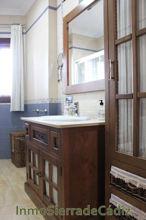 4 soverom Hus til salgs i Olvera med garasje - € 359 000 (Ref: 9041615)