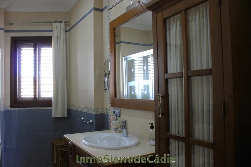 4 soverom Hus til salgs i Olvera med garasje - € 359 000 (Ref: 9041615)