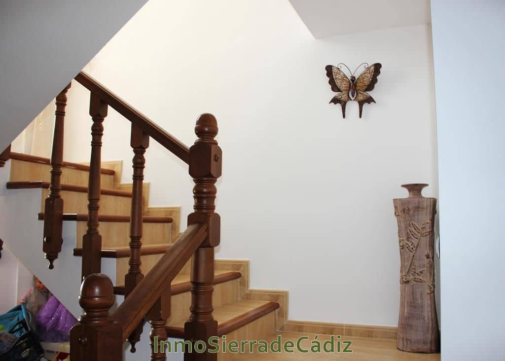 4 soverom Hus til salgs i Olvera med garasje - € 359 000 (Ref: 9041615)