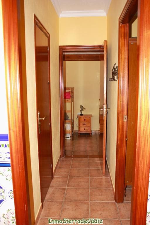 2 soveværelse Finca/Landehus til salg i Algodonales med garage - € 180.000 (Ref: 9075871)