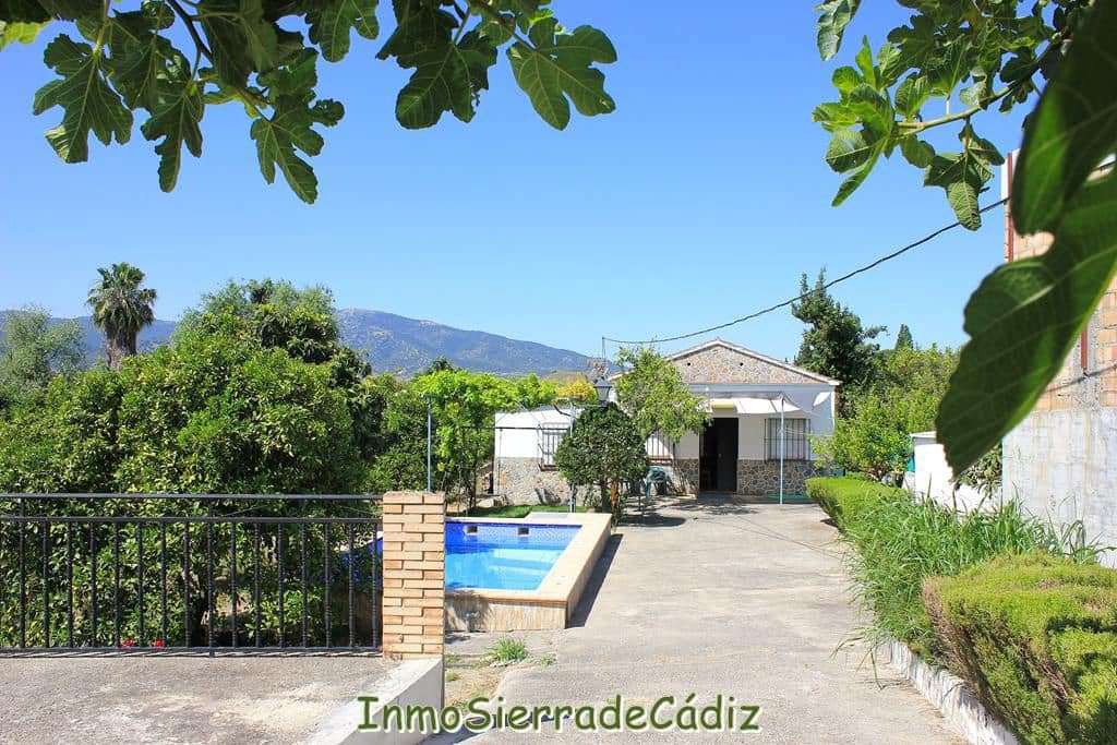 2 soveværelse Finca/Landehus til salg i Algodonales med garage - € 180.000 (Ref: 9075871)