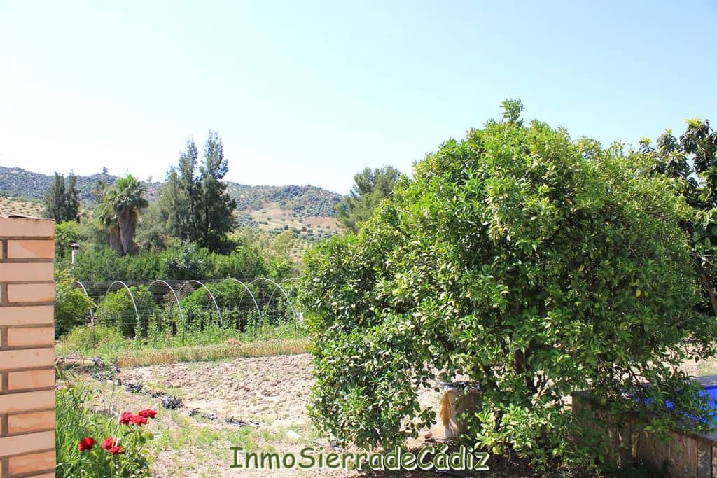 2 soveværelse Finca/Landehus til salg i Algodonales med garage - € 180.000 (Ref: 9075871)