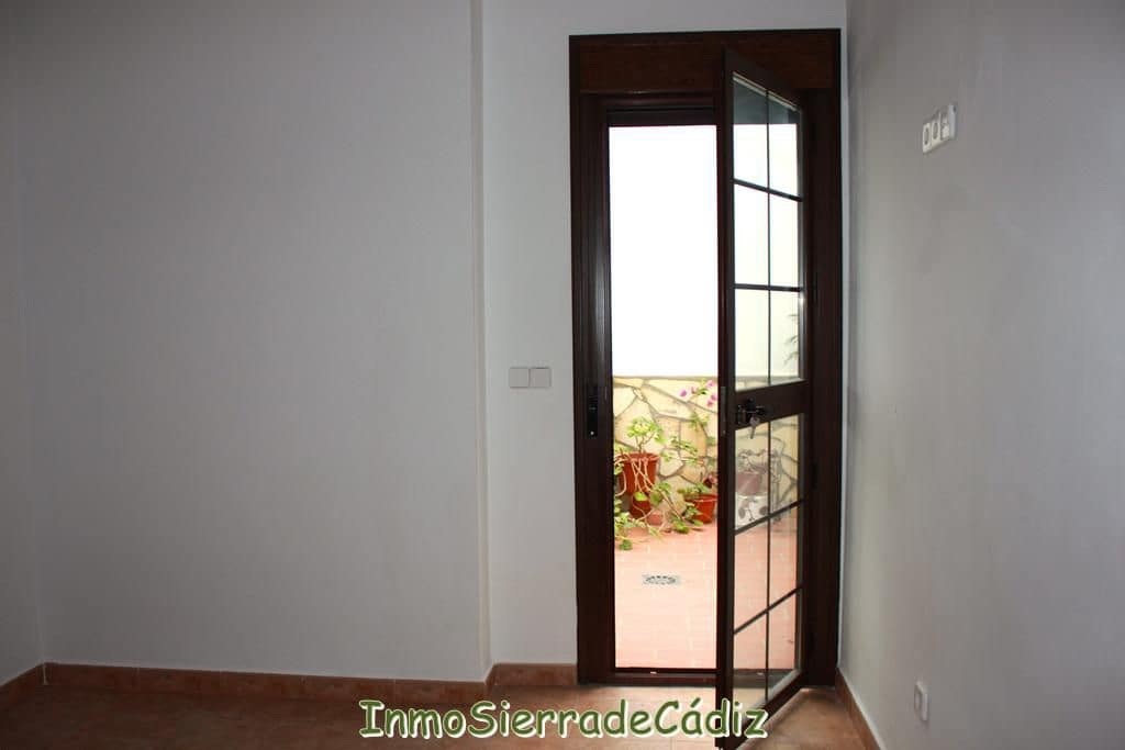 4 soveværelse Byhus til salg i Zahara de la Sierra - € 165.000 (Ref: 9117066)