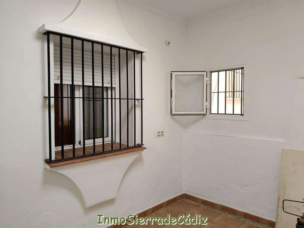 4 soveværelse Byhus til salg i Zahara de la Sierra - € 165.000 (Ref: 9117066)
