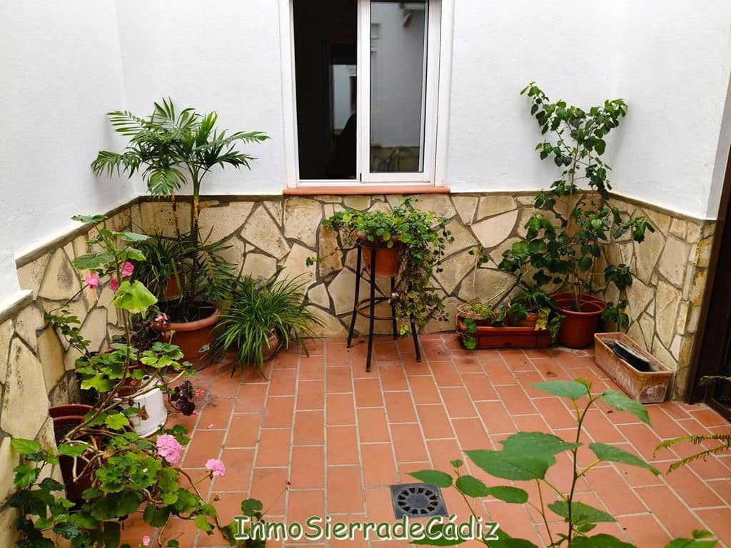 4 soveværelse Byhus til salg i Zahara de la Sierra - € 165.000 (Ref: 9117066)