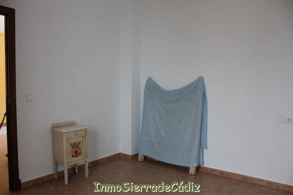 4 soveværelse Byhus til salg i Zahara de la Sierra - € 165.000 (Ref: 9117066)