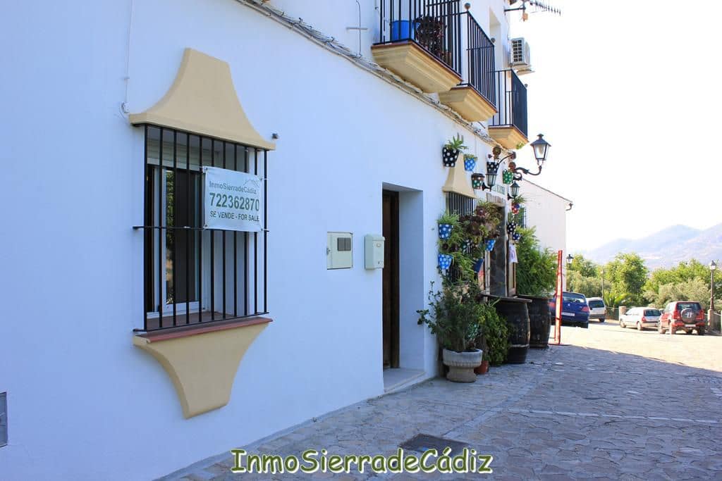 4 soveværelse Byhus til salg i Zahara de la Sierra - € 165.000 (Ref: 9117066)