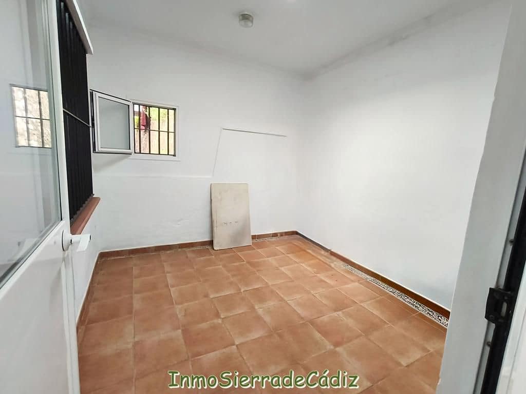 4 soveværelse Byhus til salg i Zahara de la Sierra - € 165.000 (Ref: 9117066)