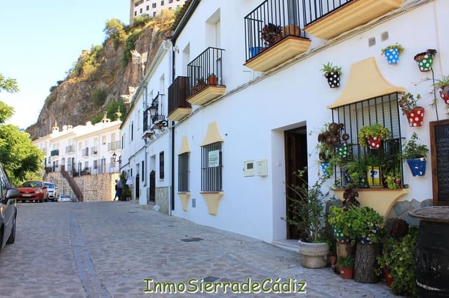 4 soveværelse Byhus til salg i Zahara de la Sierra - € 165.000 (Ref: 9117066)