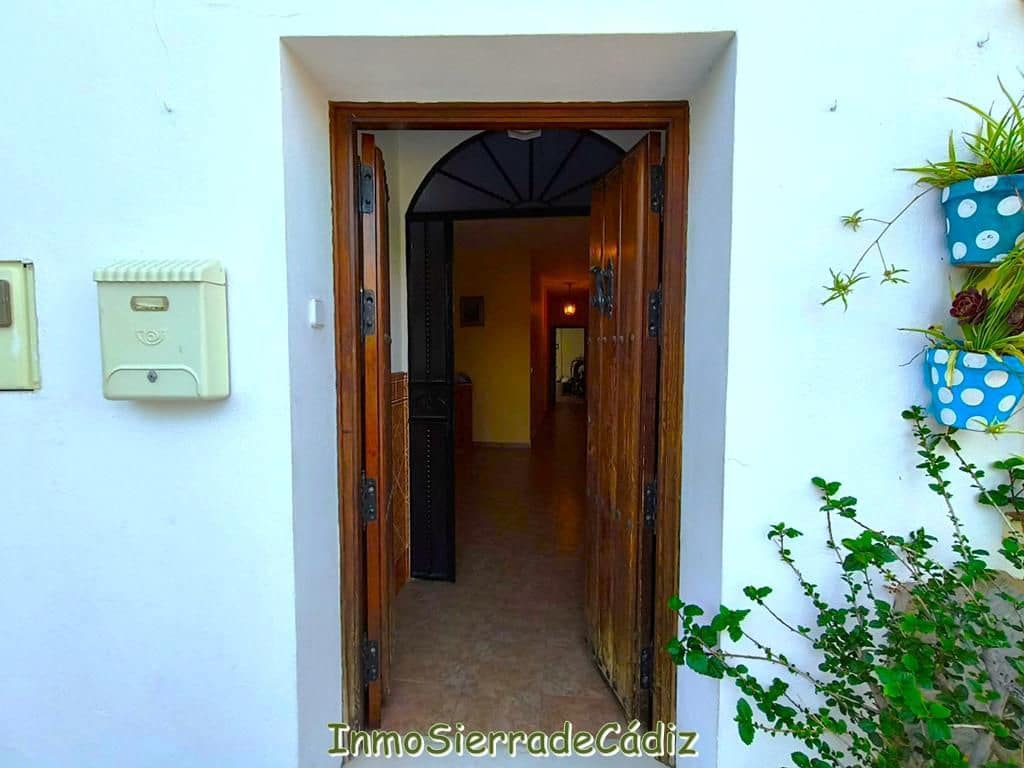 4 soveværelse Byhus til salg i Zahara de la Sierra - € 165.000 (Ref: 9117066)