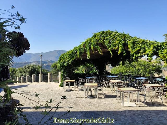 4 soveværelse Byhus til salg i Zahara de la Sierra - € 165.000 (Ref: 9117066)